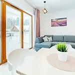 Sarnia Residence, Sun&snow
