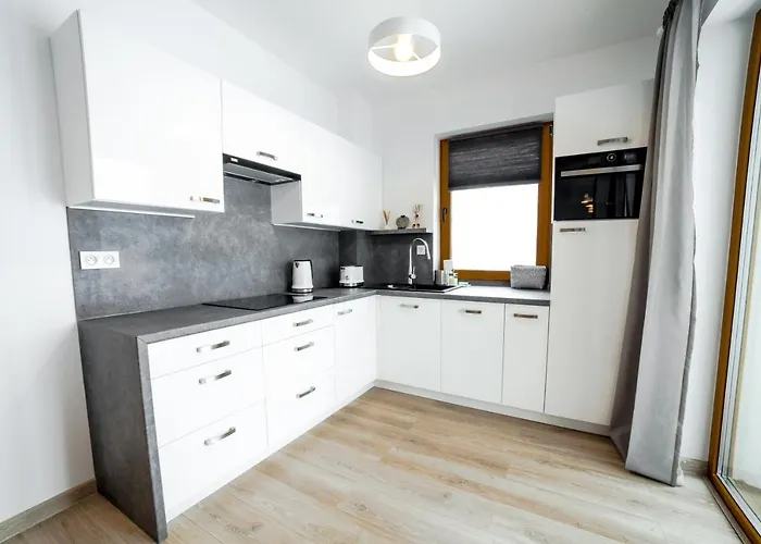 Sarnia Residence, Sun & Snow *