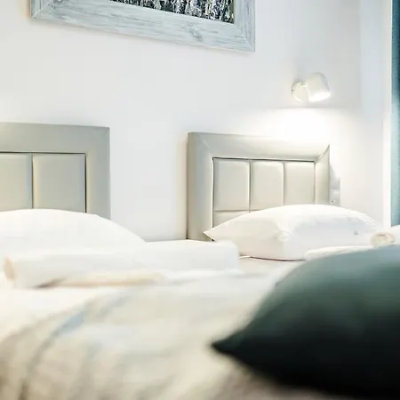 Sarnia Residence, Sun & Snow Apartment *