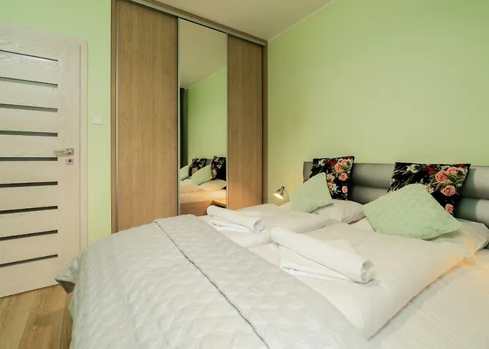 Sarnia Residence, Sun&snow *